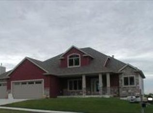 2935 Pinewood Ridge Dr SE, Rochester, MN 55904