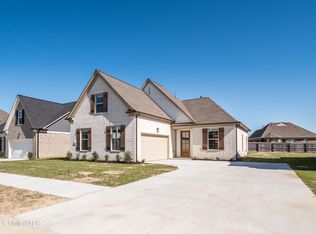 9114 Lakeside Cir S, Walls, MS 38680