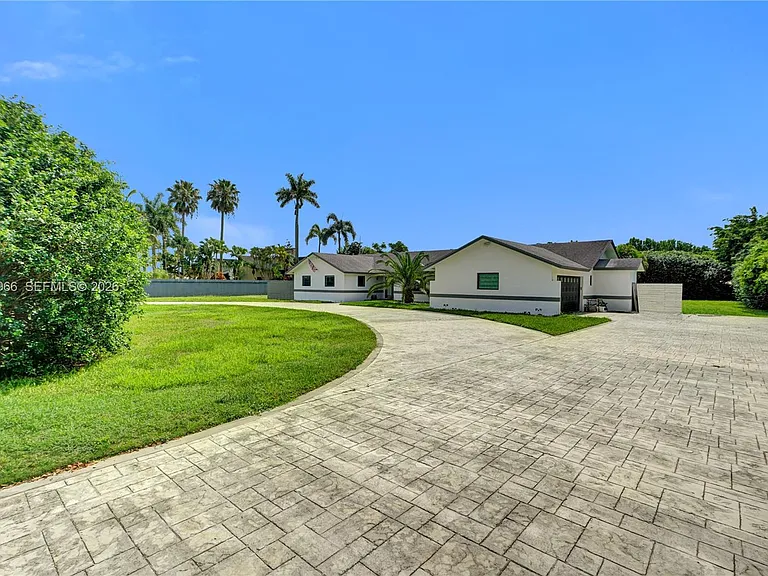 22421 SW 184th Ave — Photo 29