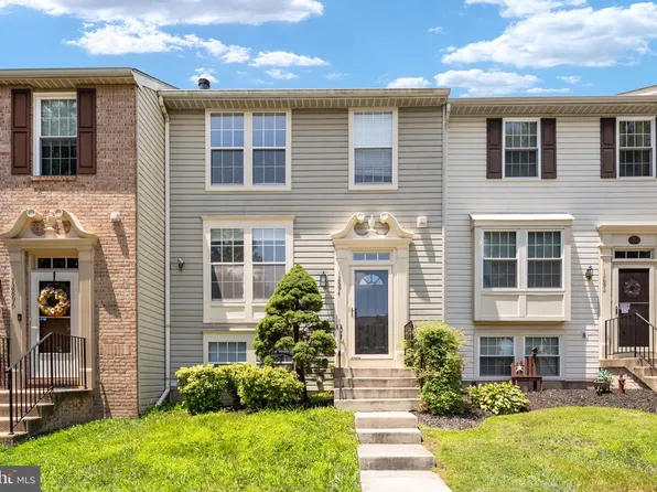 12894 Effingham Ct, Woodbridge, VA 22192