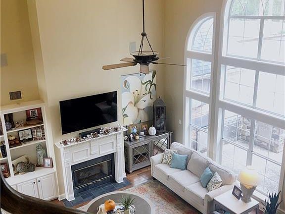 5th image of 2830 Covington Cir
