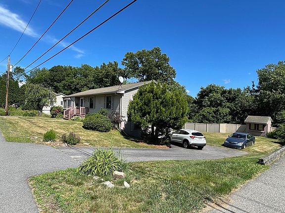 3rd image of 55 Barbara Ave