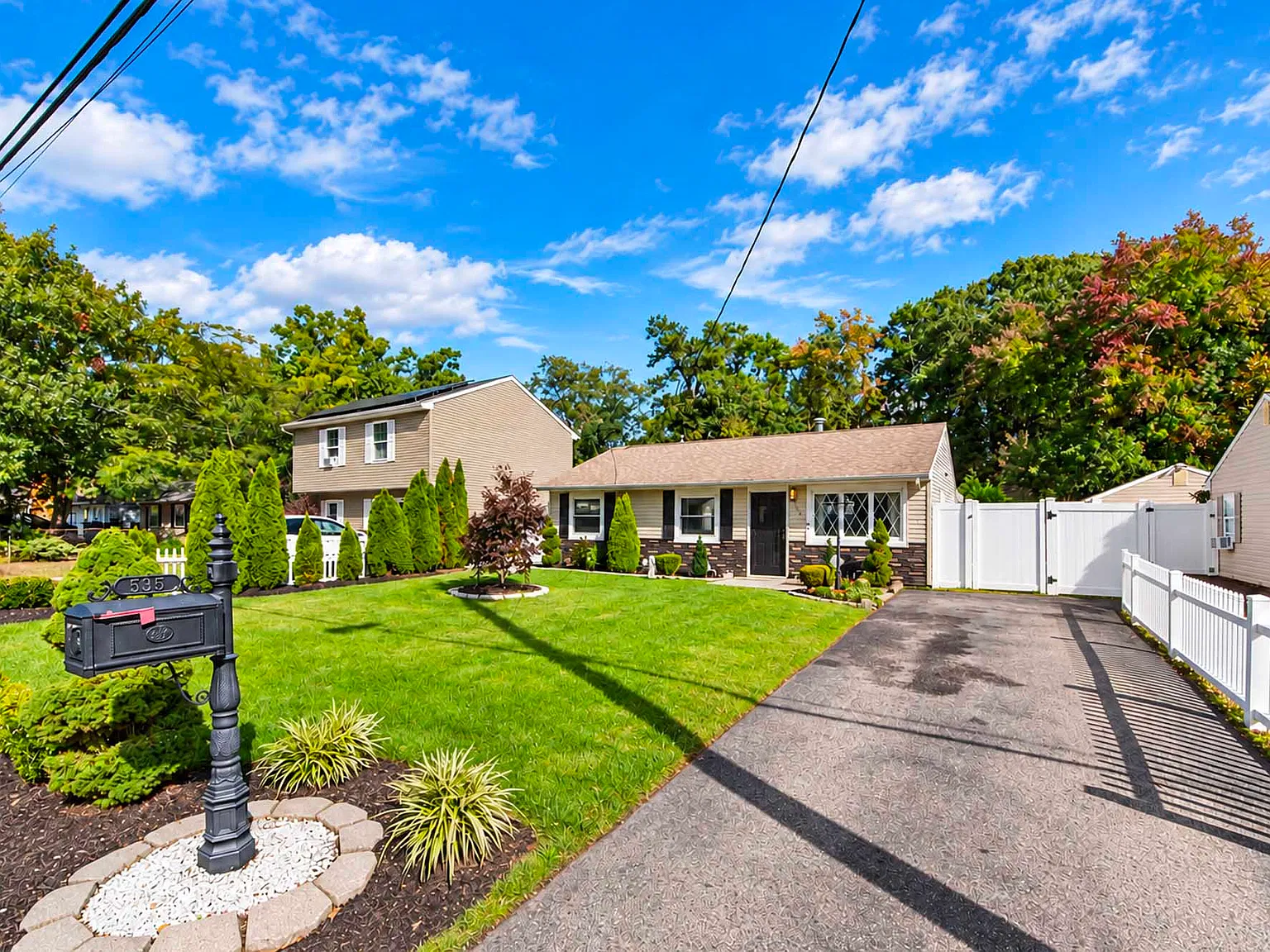 3 bed, $3,200 — Photo 3