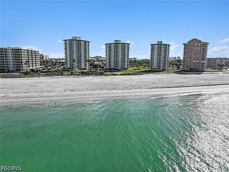 7330 Estero Blvd #906 — Photo 29