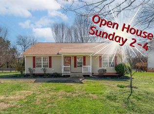419 E Lake Dr, Mocksville, NC 27028