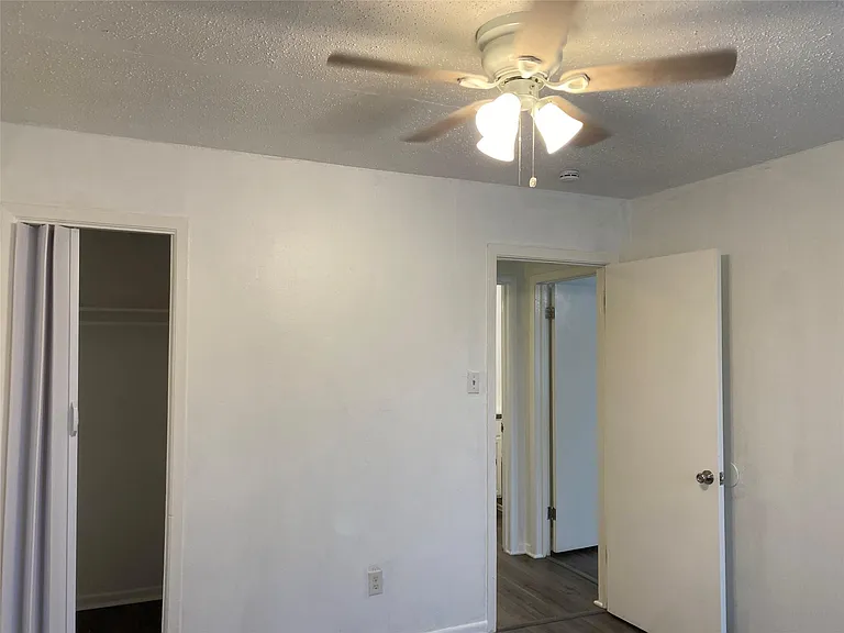 5002 Blue Spruce Cir #A — Photo 13