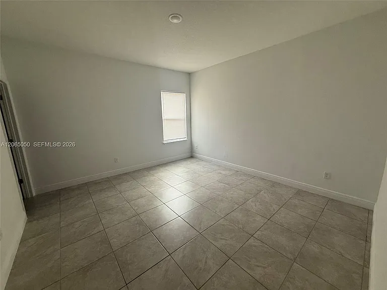 404 Marion Oaks Trl — Photo 4