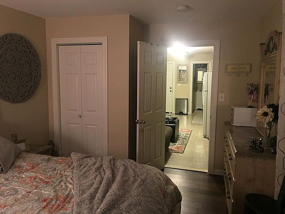 5th image of 658 Bloomfield Ave