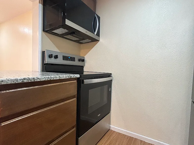 Microwave/Stove