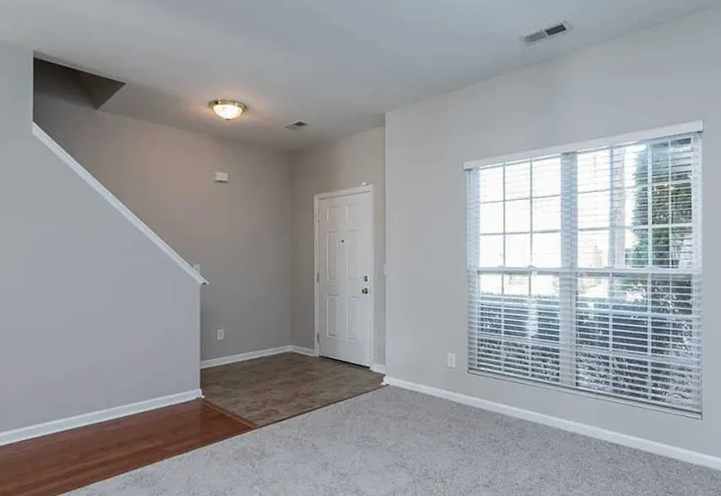 4 bed, 2234 sqft, $2,250 — Photo 3