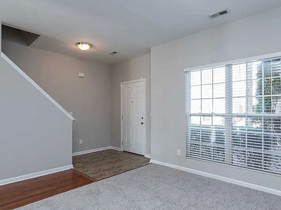 3rd image of 3406 Archdale Dr
