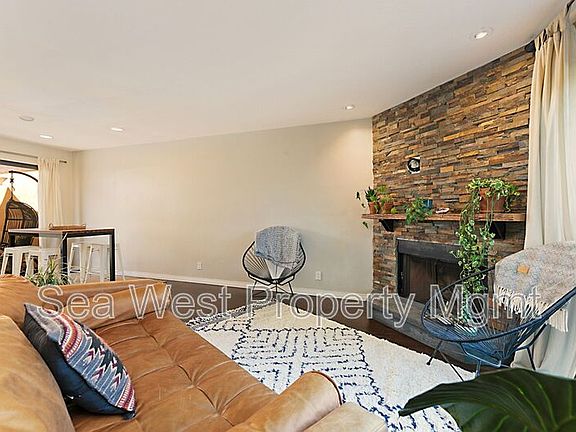 2nd image of 1680 N Coast Highway 101 Unit 3