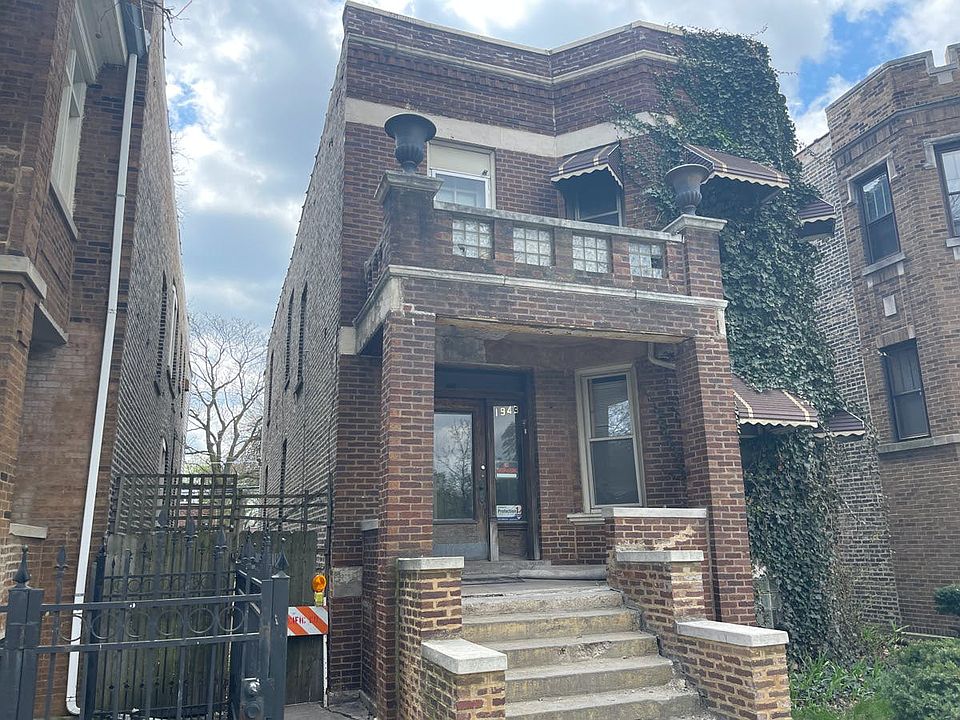 2nd image of 1943 W 55th St