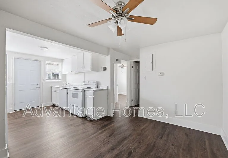1015 N Scott Ave #8-5 — Photo 16