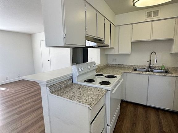 2nd image of 2121 Oceanus Ln APT 3