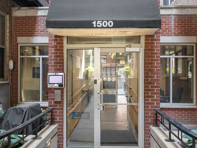 1500 W Monroe St #409 — Photo 19