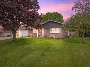 8143 S 58th St, Franklin, WI 53132