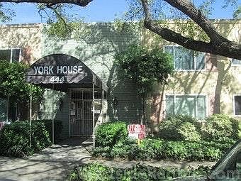 5th image of 444 N Euclid Ave APT 11
