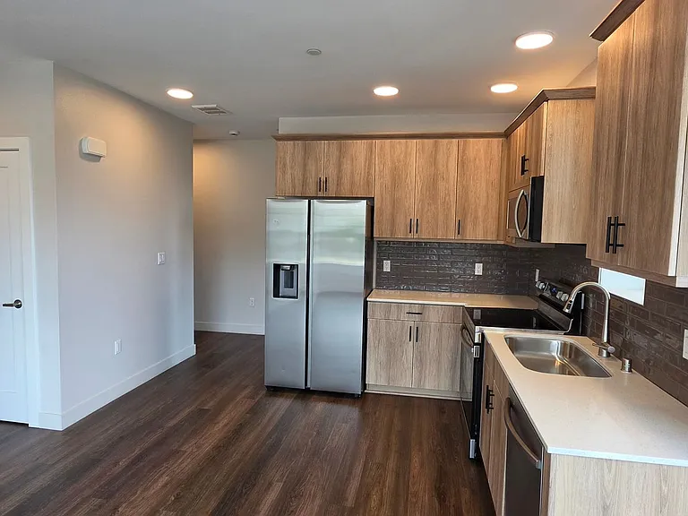 NV Lofts — Photo 30
