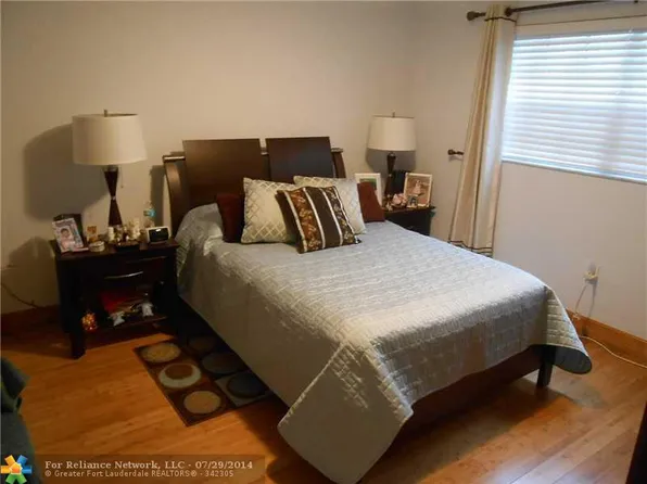 421 SE 10th St #102A, Dania Beach, FL 33004