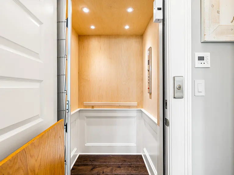 1802 Back St — Photo 40