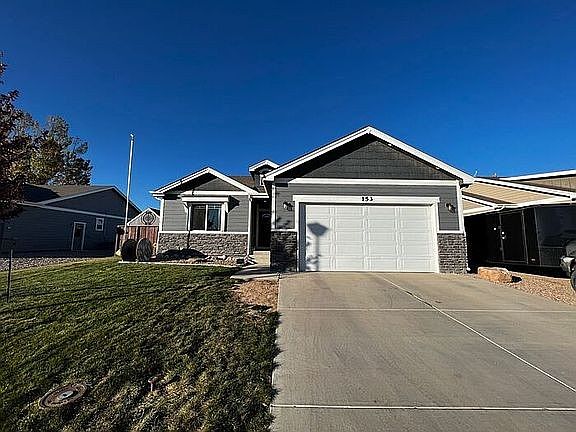 1st image of 153 Linden Oaks Dr