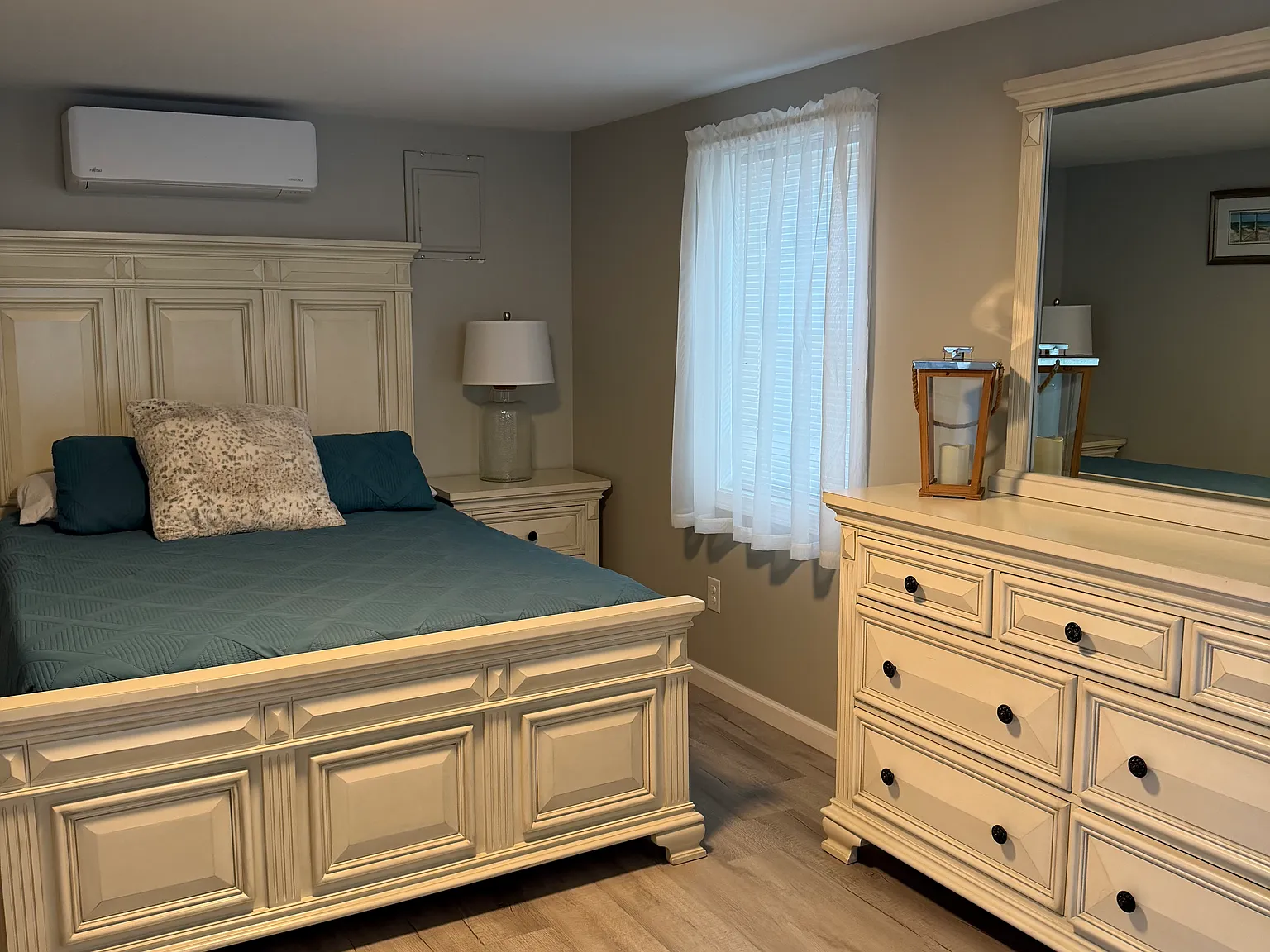 4 bed, 1500 sqft, $3,500 — Photo 3