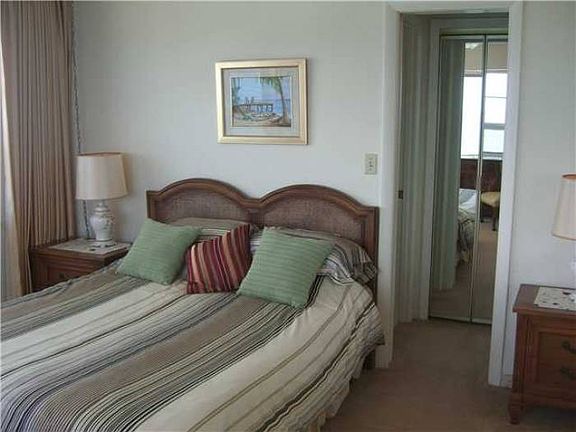 3rd image of 6000 N Ocean Blvd APT 15D