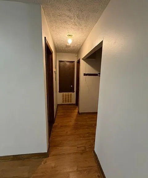 1772 Shirley Ct — Photo 3