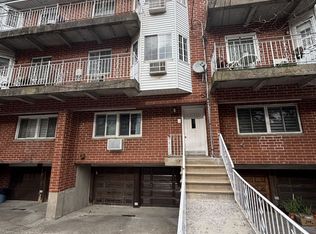 1121 E 73rd St #3, Brooklyn, NY 11234