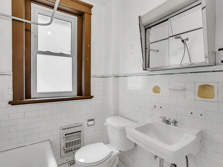 5528 Beverly Pl #2 — Photo 14