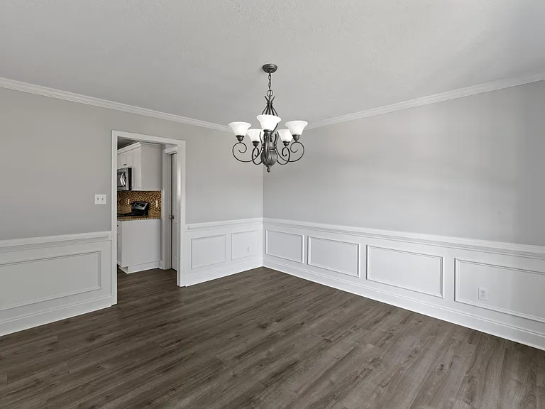 609 Brighton Cir — Photo 5