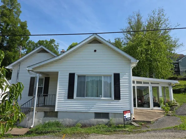 54960 Maple Ave, Bridgeport, OH 43912