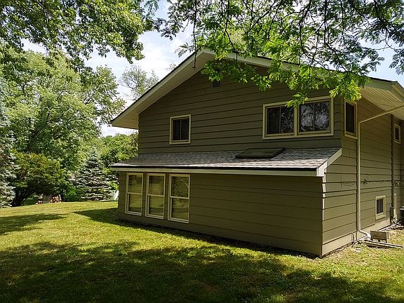 4th image of 16 Nanuwitt Ln