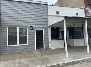 118 W Cumberland St, Greenup, IL 62428