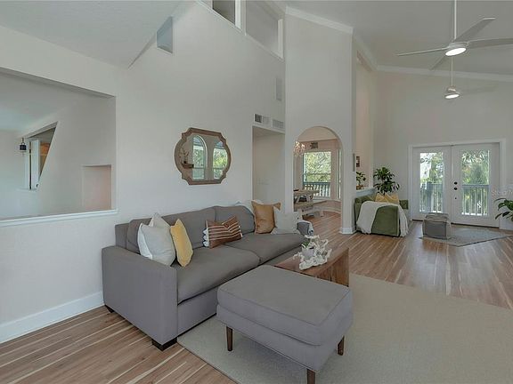 3rd image of 103 Peterson Ln