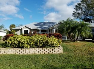 951 Sweetbay Ave, Sebastian, FL 32958