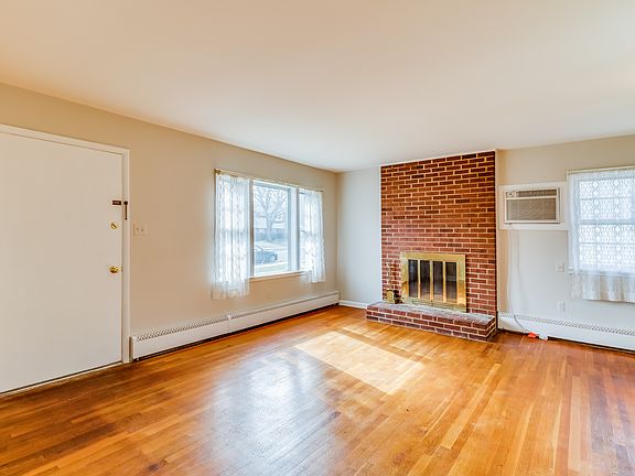 5th image of 13412 Greenacre Dr