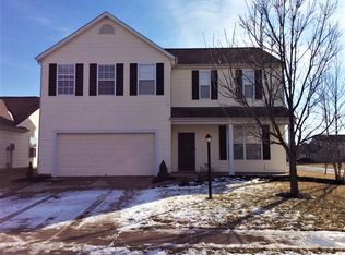 12203 Weathered Edge Dr, Fishers, IN