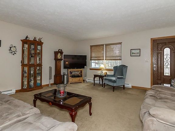 4th image of 6615 Haywood Ave