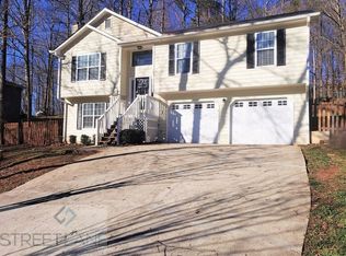 5510 Trophy Ct, Flowery Branch, GA 30542