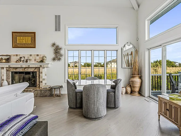 Bay Meadow Ln — Photo 8