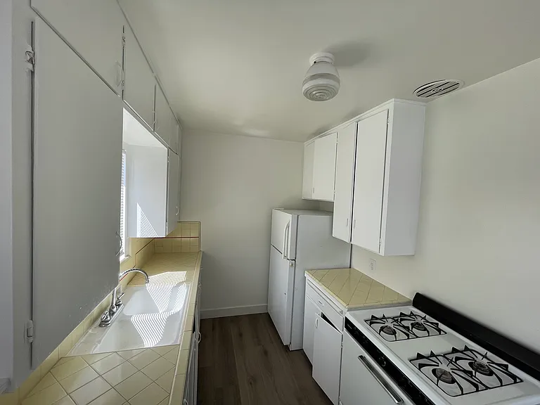 20 Belmont Ave #1 — Photo 3