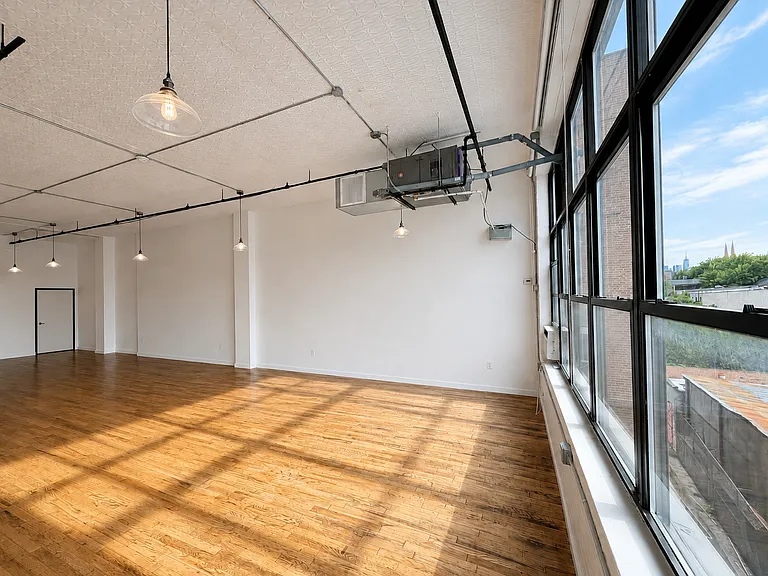 255 McKibben St #411 — Photo 3