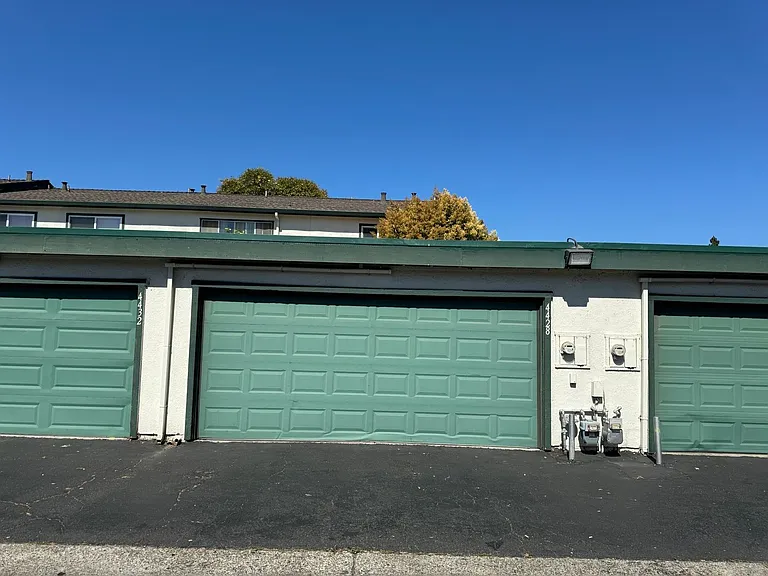 4428 Viejo Way — Photo 33