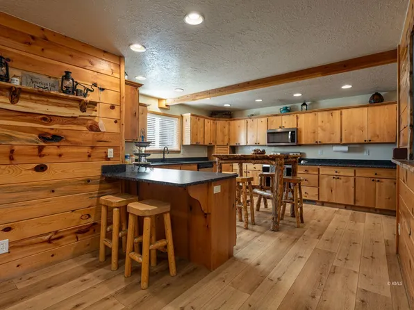 1505 W Elk Ridge Dr, Duck Creek Village, UT 84762