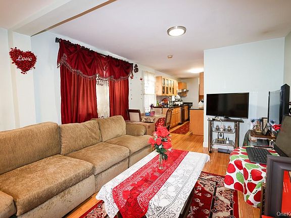3rd image of 101-23 126th Street