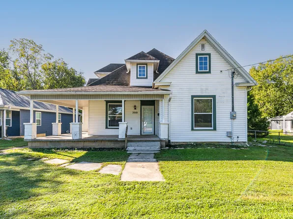 2010 W Water Street, Springfield, MO 65802