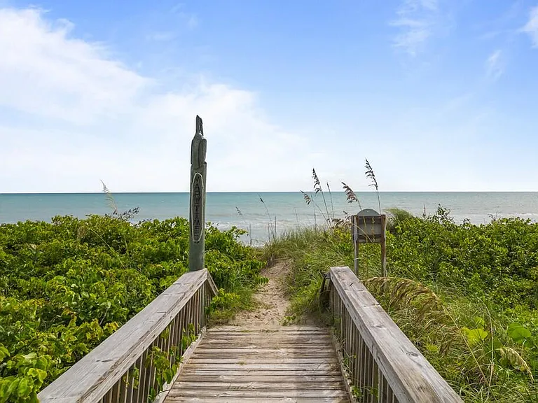 2051 NE Ocean Blvd #C13 — Photo 15