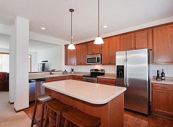 2nd image of 1945 Commonwealth Blvd Unit 4